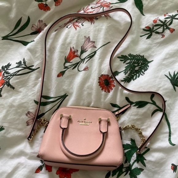 kate spade Handbags - Kate spade crossbody bag